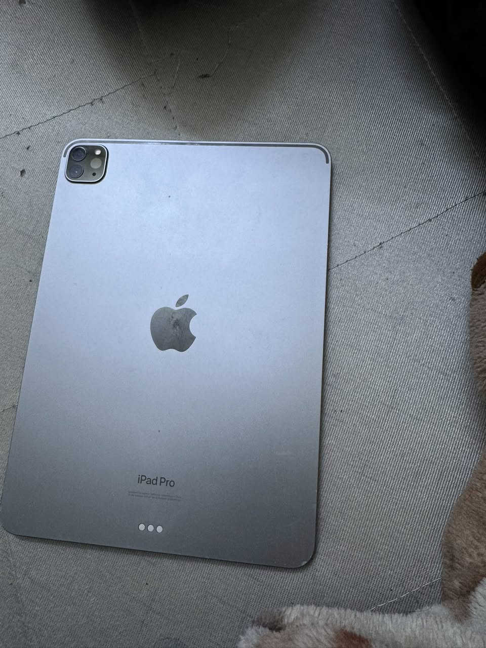 السلام عليكم 
ايباد ٢٠٢٢ برو m2 
بطارية ٩١
للبيع 
*********** واتس 
المكان بغداد البياع
