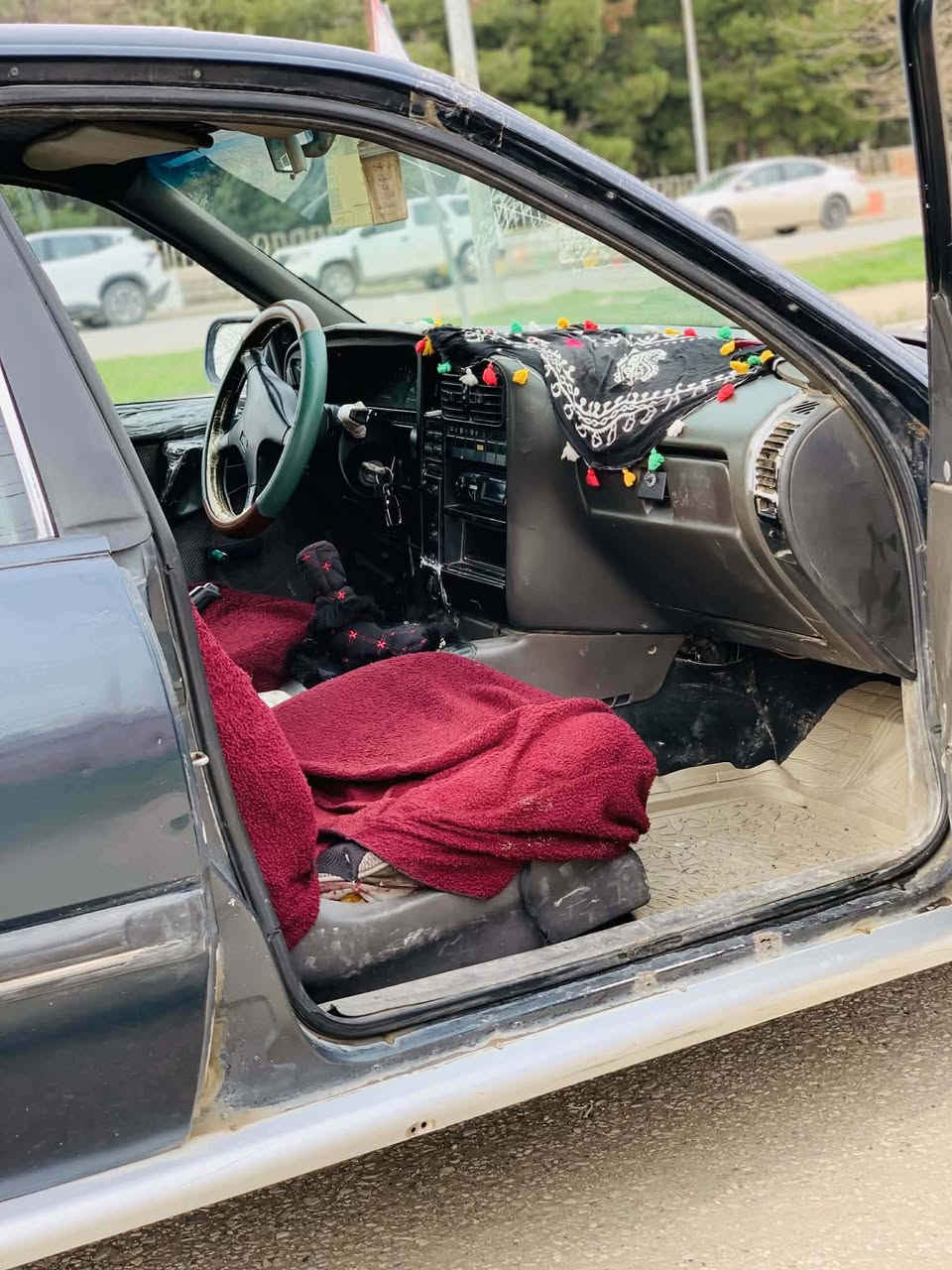 ئو بل اوميگا 1990سه نه وي جنوب به علوج ده يفروشم علوج كه فيلي مالي مه ده ني گيرو مه كينه و ئه كسل به شه رت كاره باي كامل ئيشده كات فلجه ولايت وكامل سه ياره كه له ره سم جوانتره زور پاكه  سلايته چوار تايه ي لوكي له ژيره  بو فروشتن نرخي 9گه لا


**إذا كنت صاحب هذا الإعلان وتريد حذفه لأي سبب، رجاءا أرسل رسالة إلى الدعم الفني**