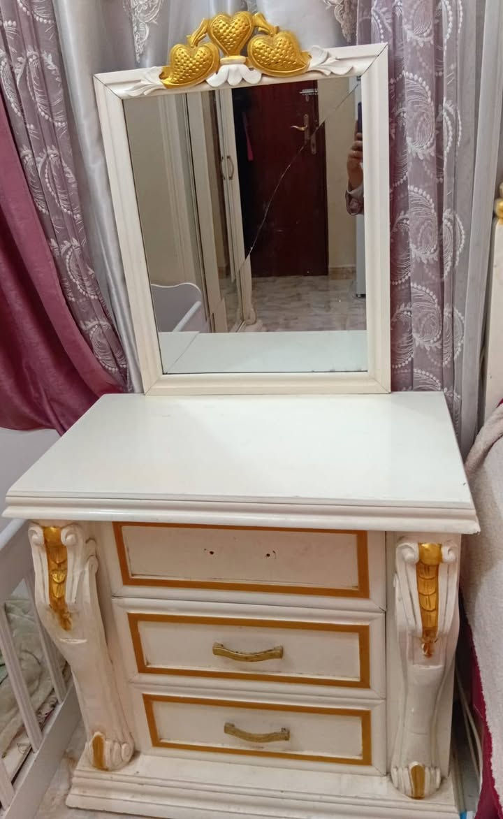 سلام عليكم غرفة للبيع مكاني الحله السعر مليون و 300وبيه مجال الشراي


**إذا كنت صاحب هذا الإعلان وتريد حذفه لأي سبب، رجاءا أرسل رسالة إلى الدعم الفني**