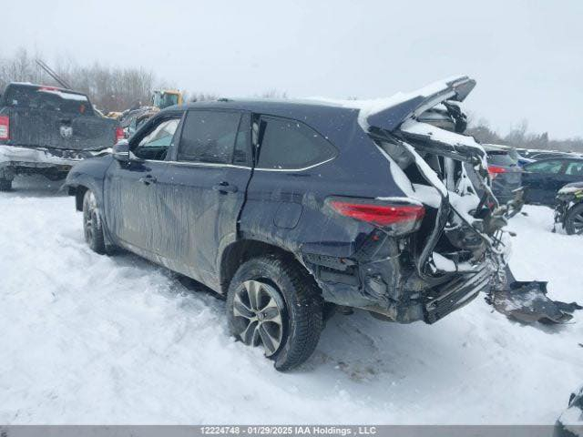 هايلندر ٢٠٢٣
سياره دخول جديد موجوده بغداد 
سعرها 108 ورقه
للاستفسار 
***********
