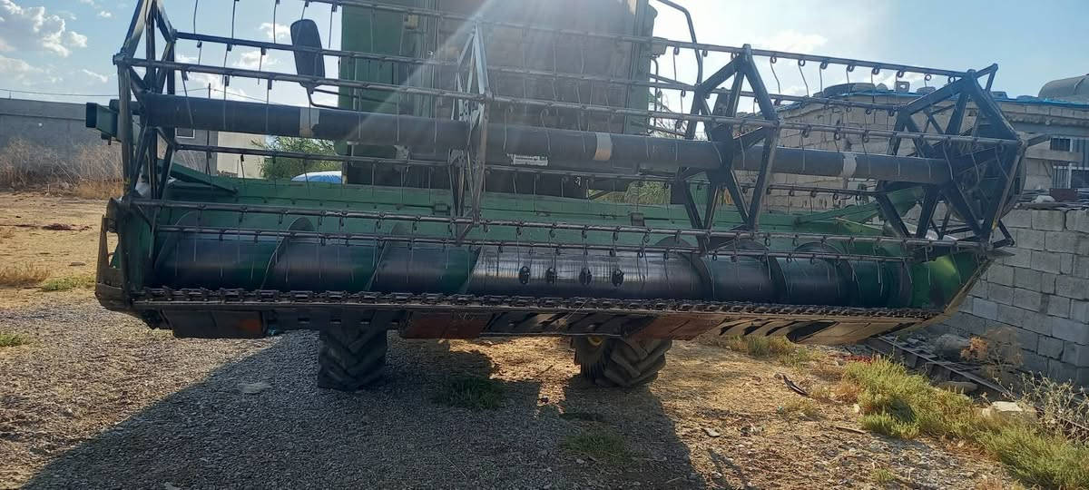 بۆفرۆشتن دەڕاسە جوندێر مۆدێل۱۹٨٥ مەکینە و گێڕو بەشەرت وتەبەڵە ۱٤یە ومەنەفێسی ئەسڵییە هەر چوار تایەی تازەیەو جامخانەی دەسکردەو سپلێتی بۆ دانراوە 
***********
***********
شوێن . شارەزور
