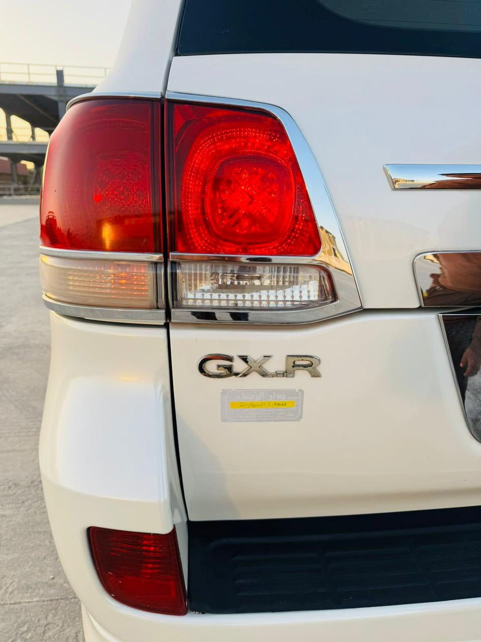 اللهم صلي على محمد وآل محمد
السلام عليكم رمضان كريم 
لاندگروز GX.R بريم موديل (2009)
رقم بغداد مشروع وطني 
السياره على وضع الشركه بالنسبه لموديلها 
استخدام على أيد وحده وبحاله جداً ممتازه 
فول مواصفات السياره 
فتحه 
بصمه 
شاشه عارض HD 
وباقي المواصفات المعروفه 
محرك V6 كفاله من الفتح 
كير ومحرك مكفولات 
تبريد شرط بحاله الوكاله 
حداده جديده امامي خلفي 
كل نقص ما بيها السياره جاهزه من كل شي 
بيها صبغ فقط جاملغات الاماميه مكان الاشاره فقط الباقي كفاله وتكحيل بالهلال الخلفي 
السعر ٢٦٠ 
مكاني ذي قار مركز 
رقم الهاتف *********** أنا خادمك
