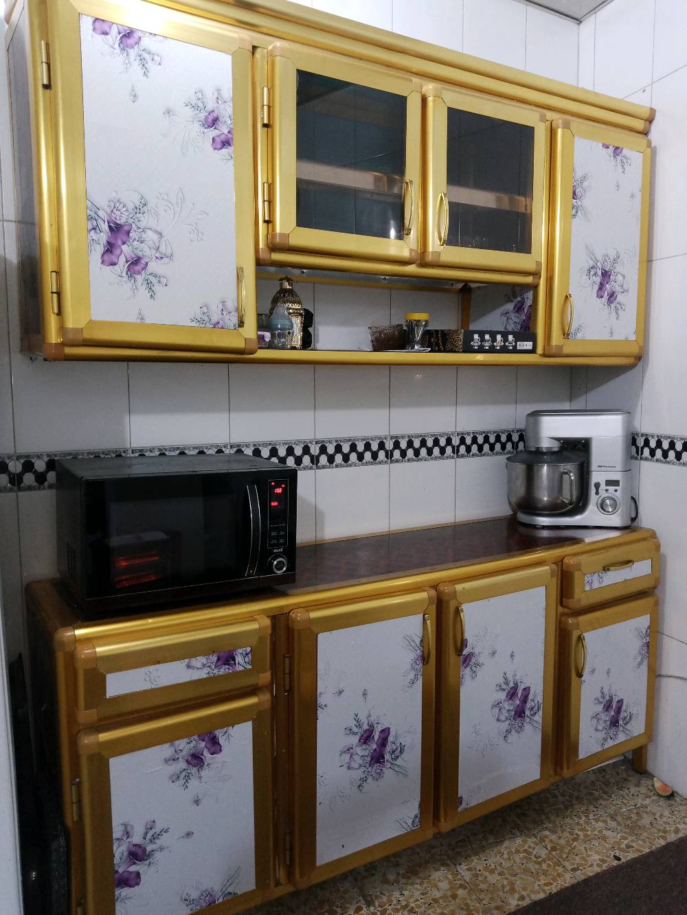 كاونتر للبيع ارضي وتعليك نظيف جديد سعره 225 وبيه ومجال

مو شراي لاتراسل 

العنوان بصره كرمه علي 

لايوجد توصيل 