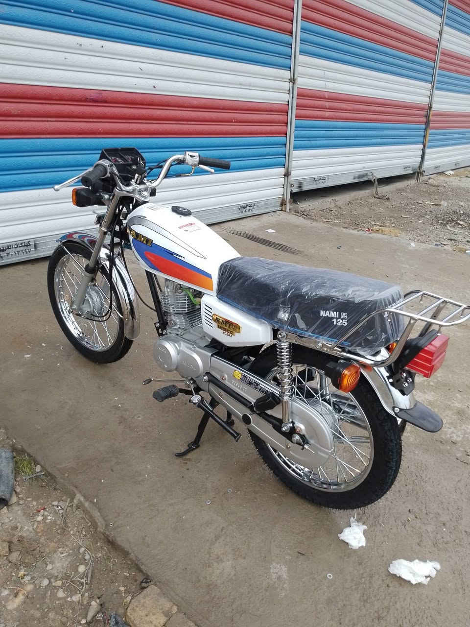 سلام عليكم ورحمة الله وبركاته 
4كير للبيع موديل 17اوراق اصولي 7اوراق دراجه خير من الله كهربيات شغاله عالي ناصي السرعة الشاير الرون هورن تعمير كله جديد مكاني واسط النعمانيه ***********سعر خاص او تصال
