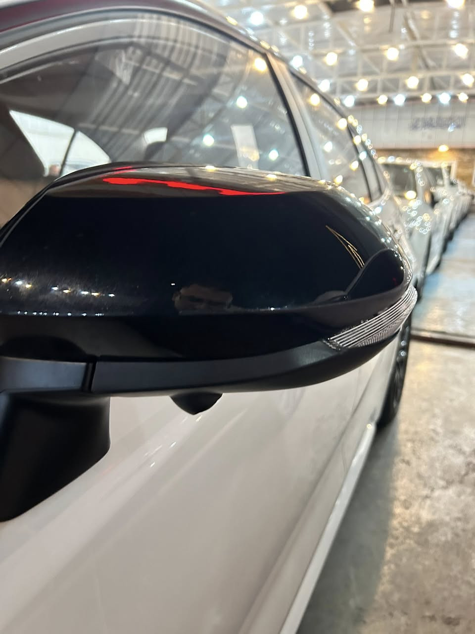 تويوتا كورولا GR هايبرد 2025 – فخامة رياضية باستيـراد خاص
فول مواصفات🔥🔥

📍📍تميز عن الجميع بسيارة تجمع بين الأداء، الأناقة، والتوفير – متوفرة الآن حصرياً لدى معرض القمة

المواصفات: – محرك 1800 سي سي هايبرد – 4 سلندر

1️⃣– ناقل حركة E-CVT ناعم وذكي

2️⃣– تصميم خارجي رياضي بلمسات Piano Black

3️⃣– مقاعد جلد راقية (ألوان: أحمر – نيلي– مشمشي)

4️⃣– مقعد كهربائي واحد

5️⃣– فتحة سقف

6️⃣– 4 كاميرات رؤية محيطية مع نظام تسجيل

7️⃣– شاشة وسطية تدعم Apple CarPlay وAndroid Auto

8️⃣– دخول ذكي + تشغيل بصمة

9️⃣– رادار أمامي + تنبيه مغادرة المسار

🔟– أنوار LED أمامية وخلفية

1️⃣1️⃣– جنوط GR قياس 17 إنش

1️⃣2️⃣– عداد ديجيتال + تحكم من الستيرن

1️⃣3️⃣– مكيف أوتوماتيكي ثنائي المناطق

1️⃣4️⃣– نظام تثبيت سرعة

🔥🔥–تتمرقمة بغداد – 

💵💵السعر: 27,000,000 دينار فقط💵💵

📍المكان: معرض القمة – بغداد / البياع  المدخل مقابل صناعة  البياع

للاستفسار:

***********

***********
