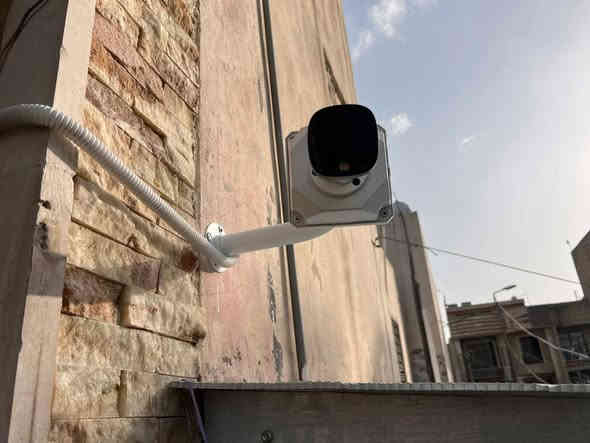 جانب من صيانة كامرات مراقبه اليوم
 تبديل جهاز DVR ابو 4 بجهاز DVR اخر 8 كامرات
وتركيب 7 كامرات حسب طلب الزبون
وتزويدها بكيبلات ب 7 كامرات 2 ميكا ويكبلات اصلي نحاس
ايضا وبطارية UBS تتحمل 7 كامرات + جهاز الكامرات +نانو الانترنت والراوتر تشتغل من 2 ساعات الى 3 ساعات وتزويد جهاز الكامرات المراقبه بالإنترنت للمراقبه عن بعد من خلال الهاتف
للتنصيب او لصيانة الكامرات الاتصال على الرقم ***********
ومن الله التوفيق ♥️
