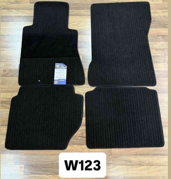 گاعيات مارسيدس الاصلي 🇩🇪✅
تخفيضات لفترة محدودة ❌
خامة كاربت الاصلية. ✅
الگاعيت مارسيدس فقط. ⭕️
فقط لون الاسود متوفر. ⭕️ 
الكمية محدودة باقي كم قطعة.🛑
الفئات الي باقية: 
W126 رئاسي باب قصير 
W126 L رئاسي باب طويل 
W123 ابو جحيل 
W140 باب قصير 
W140 L باب طويل 
W204 C class 2007-2014 
G class 
X254 Glc موديل 2022 وفوك 
W222 S class باب قصير
استيراد ألماني. 🇩🇪
ألاصلي صنع ألماني. 🇩🇪✅
التوصيل متوفر جميع محافظات العراق. ⭕️ 
للحجز والاستفسار يرجى مراسلتنا على الخاص او الاتصال بنا :*********** 📞
