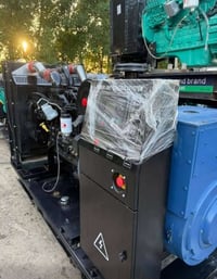 بضاعة مولدات • كمنز ٢٤/١١٤ • شتاير ٤٠٠