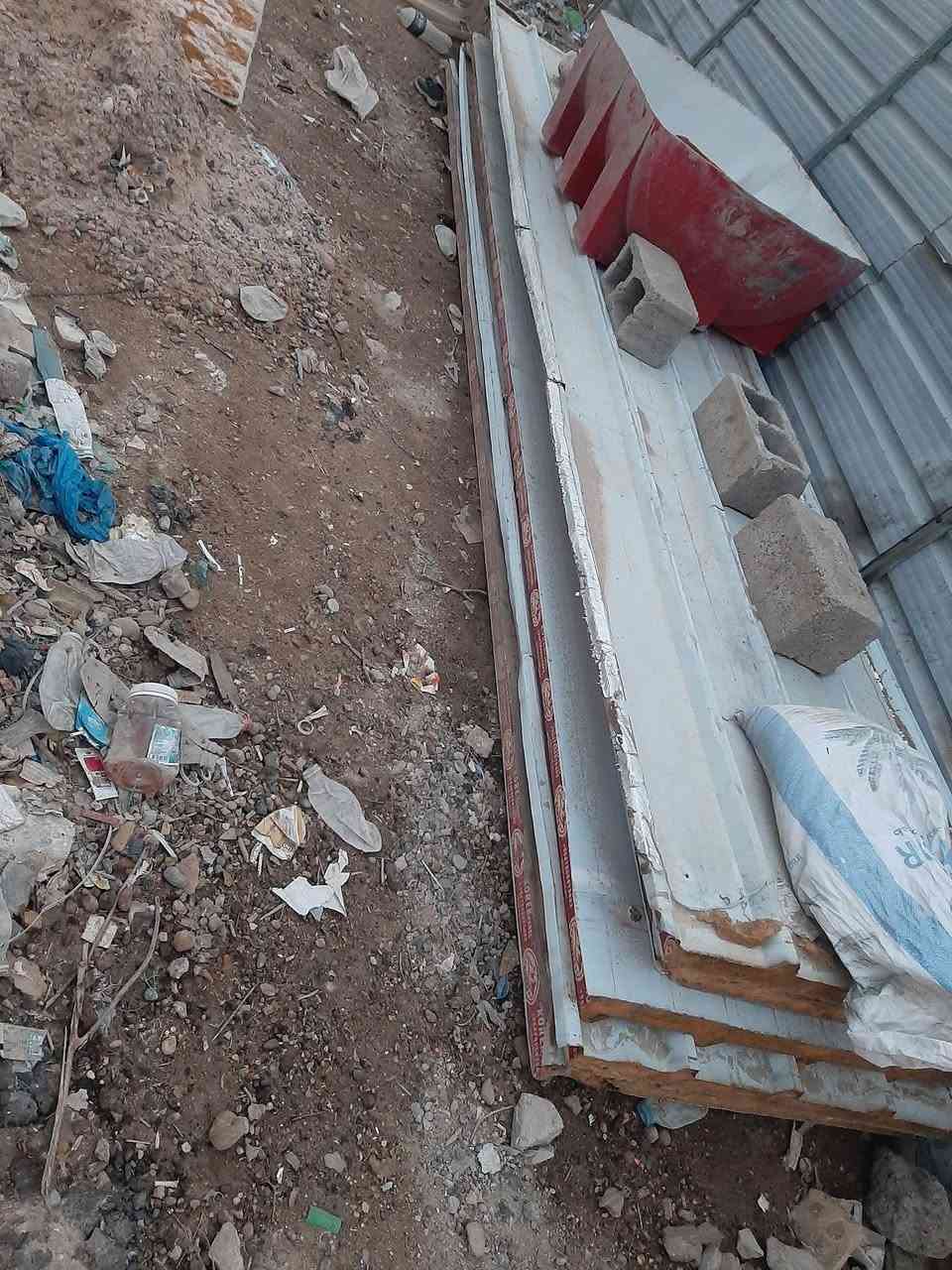 سندويج ٥قطع طول ٥متر جان غرفه ٥في٥ وفتحتهه منجوه نضيف كلش بس فوك شويه متخسف بس مابي اي نضؤح مي مكانهن بلدوره ابودشير رجا الشراي يخابر ويجي سعرهن ١٧٥ متر ب٧يعني مناسبات


**إذا كنت صاحب هذا الإعلان وتريد حذفه لأي سبب، رجاءا أرسل رسالة إلى الدعم الفني**