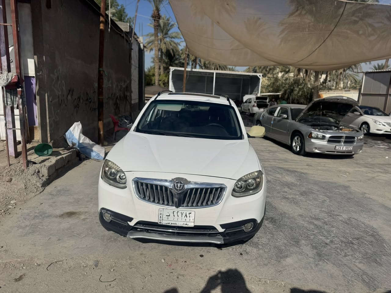 السلام عليكم للبيع سياره بيرلنس موديل 2014 السعر 75بيه مجال قليل حره الشراي يتصل ***********
