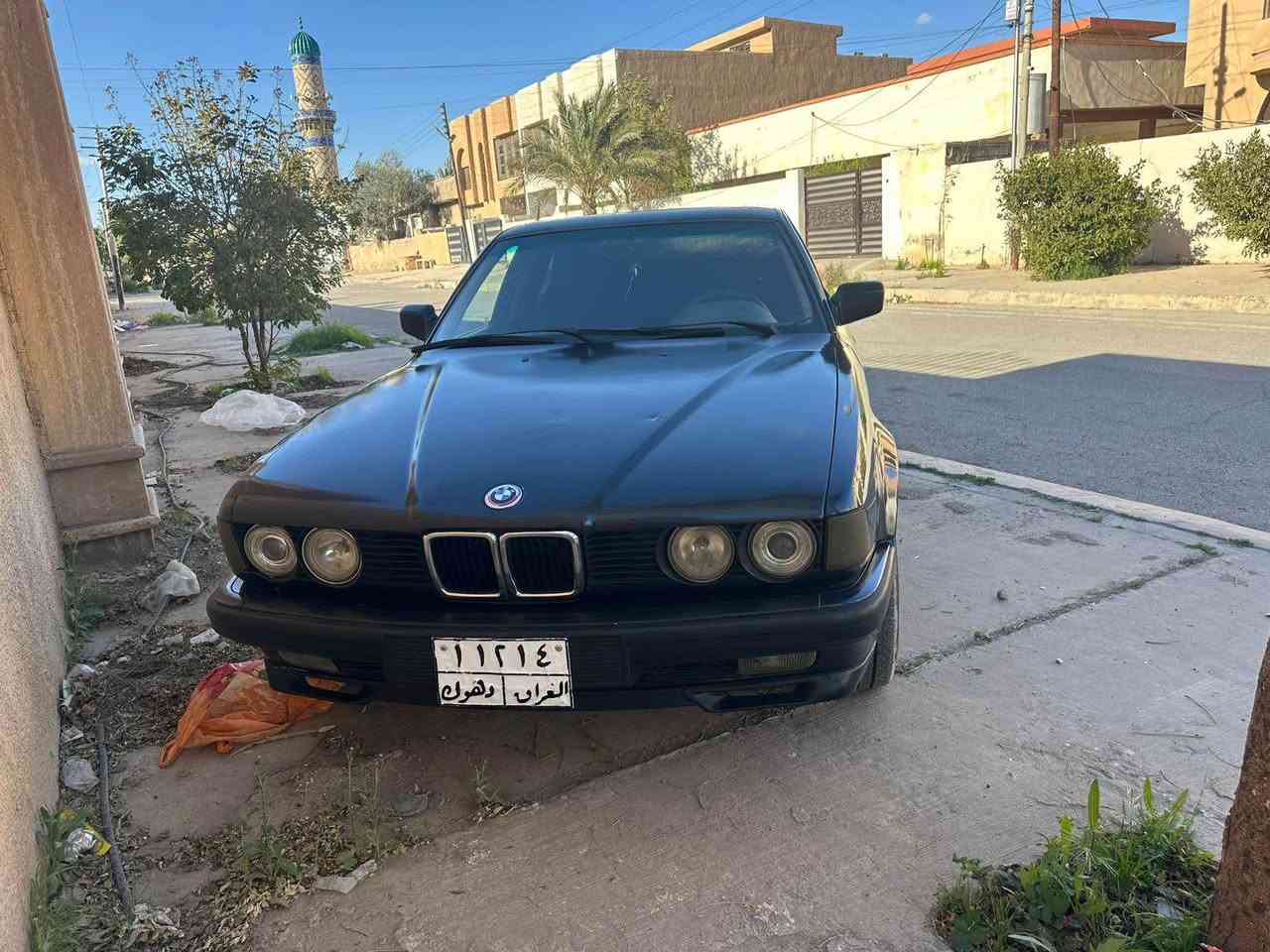 بيم موديل 1987حجم 730صبغ عام جماليه بدون ضربه محرك كير شرط تبريد شغال سياره نضيفه رقم دهوك شرط التحويل عليها غرامه تنزل من سعرها
مكان تكريت 
السعر 50بيها مجال 
*********** أربيل, العراق
