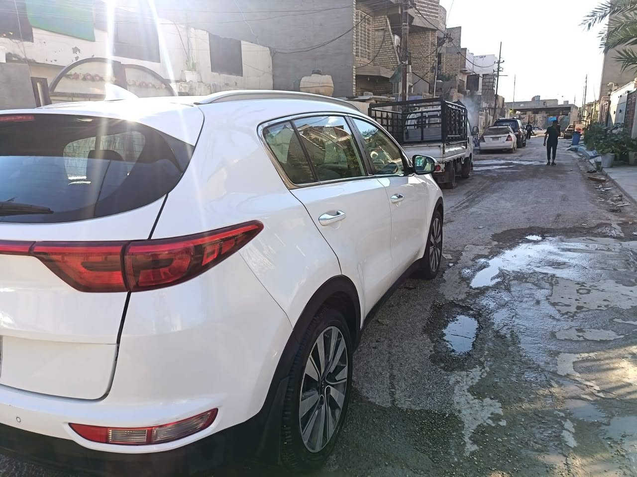 السلام عليكم كيا سبورتج خليجي بيها صبغ قطع ابيع حزام مكينة 2000دوش موديل 17 رقم بغداد بسمنه سعر 130 وبيها مجال مكان بغداد ***********
