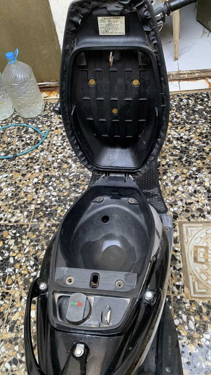 سلام عليكم ماكس منغولي مكينه ممفتوحه مكينه ناعمه الله شاهد كلاجات مال شركه ما مبدله دراجه خير تجي خاف وفهمك بل تفاصيل اكثر سعر ٥٠٠ وبيها مجال بسيط مكاني بغداد مدينه الصدر ***********
