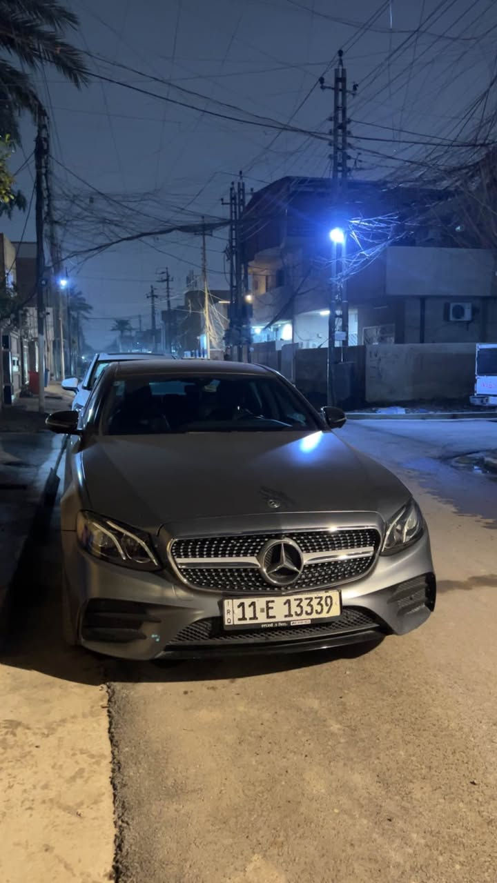 🚘 مرسيدس بنز E450 موديل 2020 – فول مواصفات للبيع

📌 اللون: رصاصي طافي (بلادي)
📌 الممشى: 39 ألف ميل
📌 الحالة: نظيفة جداً وتشتغل بدون أي مشاكل

💰 السعر المطلوب: 38 الف
✨ السعر بيه مجال للجادين

🔹 الملاحظات:
– بيها صبغ بنيد
– ضربة خفيفة بباب السائق من الداخل وما تأثر على الاستخدام أو القيادة

⸻

⚙️ المواصفات:

• محرك 6 سلندر 3.0 توين تربو
• قوة وأداء عالي مع سلاسة بالقيادة
• فتحة سقف بانوراما
• مقاعد جلد فاخرة
• مقاعد كهرباء مع ذاكرة
• تبريد وتدفئة مقاعد
• شاشتين كبار (عدادات + ترفيه)
• نظام ملاحة
• كاميرات + حساسات أمامي وخلفي
• رادار / مراقبة النقطة العمياء
• كروز كنترول
• بصمة تشغيل
• ستارت ستوب
• تحكم كامل بالمقود
• جنوط سبور أصلية
• نظام صوت قوي
• فتحات تكييف خلفية
• أنظمة أمان كاملة

⸻

📍 الفحص بأي مكان
📞 التواصل *********** بغداد, العراق
