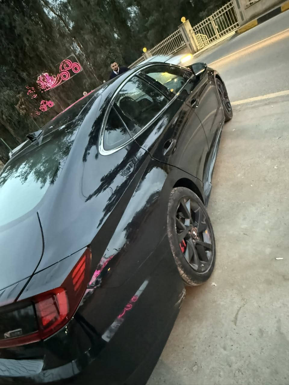 سلام عليكم
سوناتا ان لاين للبيع 
موديل 2022 
فول موصفات 
بدون صبغ بدون ايربك بجم كبس
ضرر فقط بارد 
موصفات 
رادارت 360
نقطه عمياء
تحديد مسار 
قياده ذاتيه
تشغيل عن بعد 
كشنات حضن +كهرباء +تدفئه
لد داخلي متغير الوان 
سماعات بوس
اوتو ستوب 
عليها كزوز رياضي من امريكه فحم شرط بلادي 
شفتات ستيرن 
4 انضمة قياده 
نورمال + سبورت +سبورت بلص + تقليل وقود 
ماشيه 55 الف ميل بمريكه وهس 64 الف 
صور الضرر موجوده بل منشور 
سعرها 198 وبيها مجال ابيع نقد فقط وماراوس 
مكان السيار موصل 
***********
