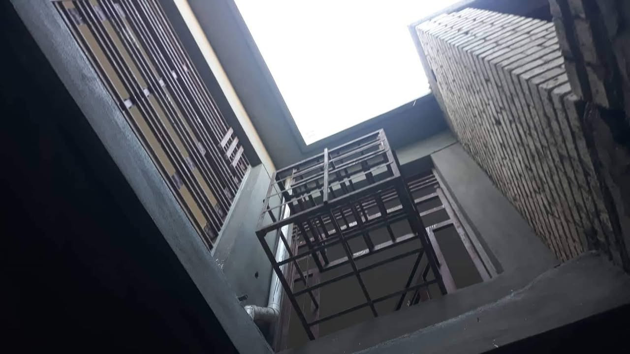 بسم الله الرحمن الرحيم  كادر لبخ متخصص لبخ نثر سقل جراره  لط تشميع  من أهالي المحموديه  هاتف ***********
