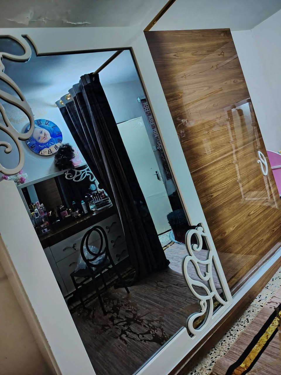 السلام عليكم غرفة تركيا باب اول ثقيلة جدا جدا وتكمه ونظيفه مثل ماموضح بلصور للبيع  450 الف وبيها مجال مكاني المشتل ‏‪0776 319 0105‬‏
