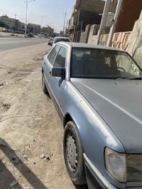 مرسيدس دب • ١٩٩١ • مكينة ٢٥٠٠