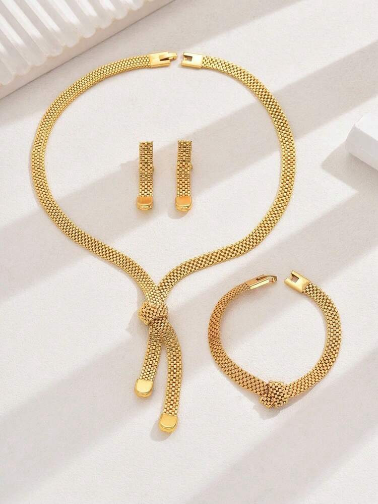 طقم حصيره 
3قطع مجموعة مجوهرات كلاسيكية مفرغة،
#اكسسوارات #ذهب_برازيلي #ذهب_برازيلي_اصلي


**إذا كنت صاحب هذا الإعلان وتريد حذفه لأي سبب، رجاءا أرسل رسالة إلى الدعم الفني**