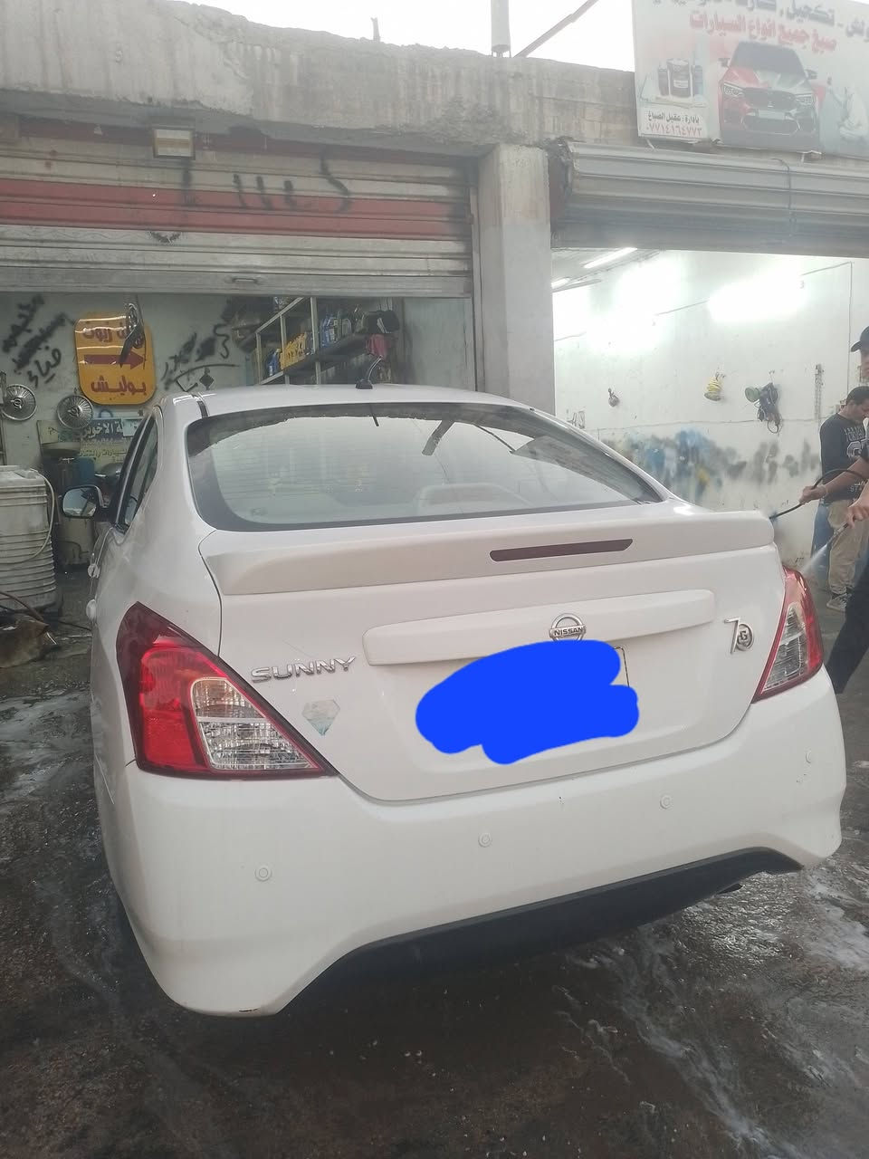 نيسان سني هندي ٢٠١٩ بغداد سنويه جديده ٣٠٣١ رقم انكليزي جديد بيها بابين و جاملغ 100$ رقم موبايل *********** مكاني بسمايه
