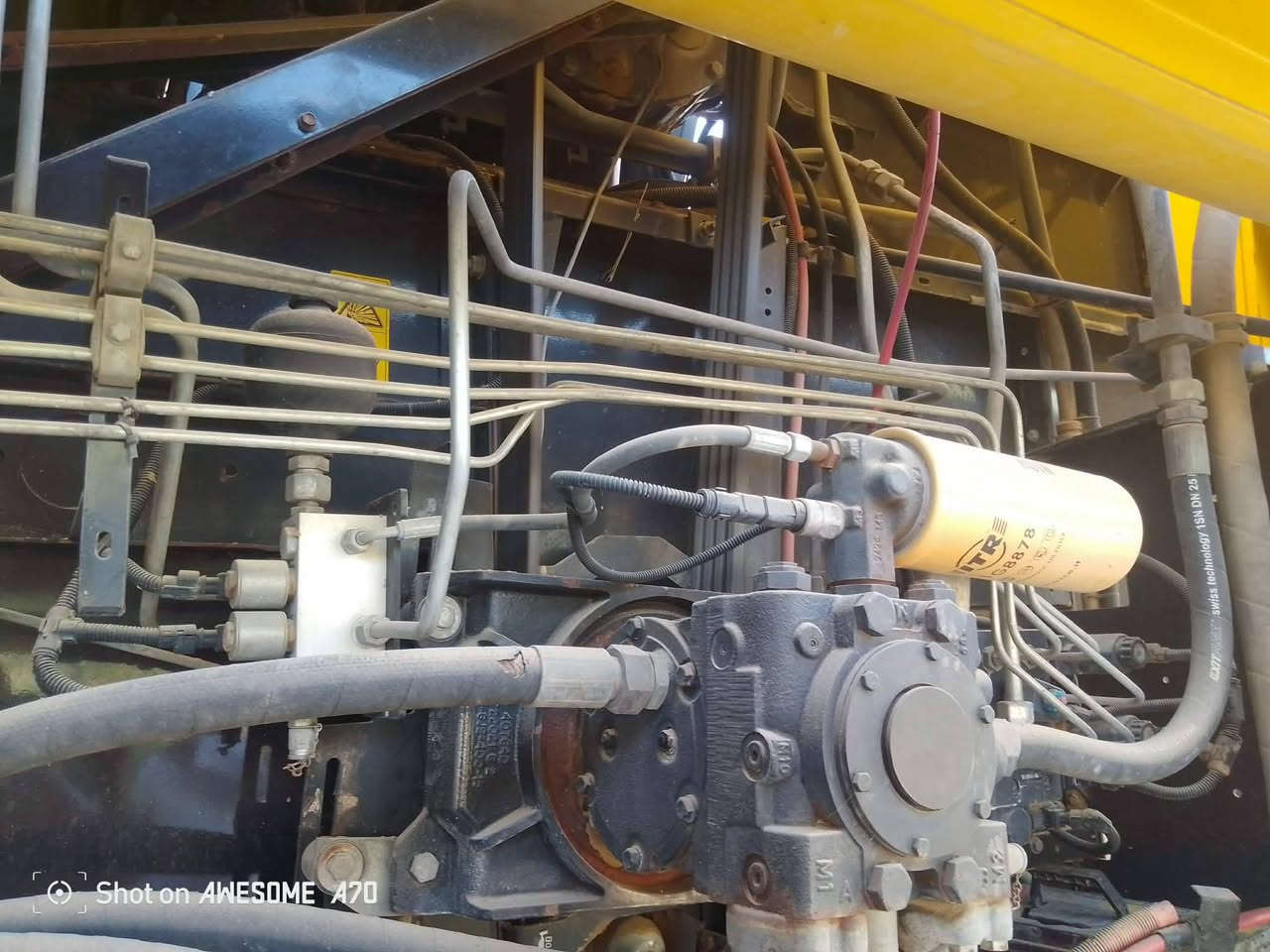 من رخصة الأدمن
السلام عليكم حاصده للبيع خمسه بلم موديل 2014 مكانه دوانيه للاتصال على الرقم ***********
