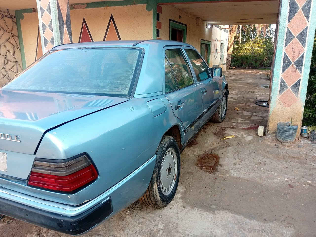 سلام عليكم مرسدس دب موديل 88محرك كير بطه لكير بي ضعف كهريبات شغله كله تخم تاير باتري  خياسات ماكو قوعد دبلات جدد رقم بغداد مرواس وبيع سعر30وبيه مجال لطيبين مكان بابل اجبله انتصال ***********
