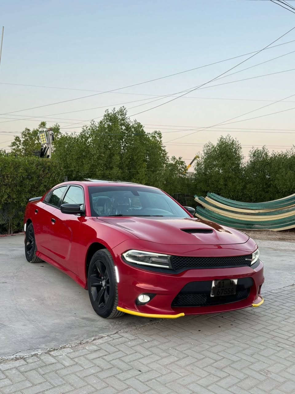 السلام عليكم 
جارجر 16 مسجل 17 بسمي رقم جديد  تحويل ثاني يوم سياره رالي بلاس فول مواصفات عدا رادار ضرر جاملغ وبنيد الباب السائق كلير صار عندي اثر شخوط وموجود صور السياره جاهزه دينار ماتصرف
عنوان بغداد السيديه 
للاتصال : ***********
