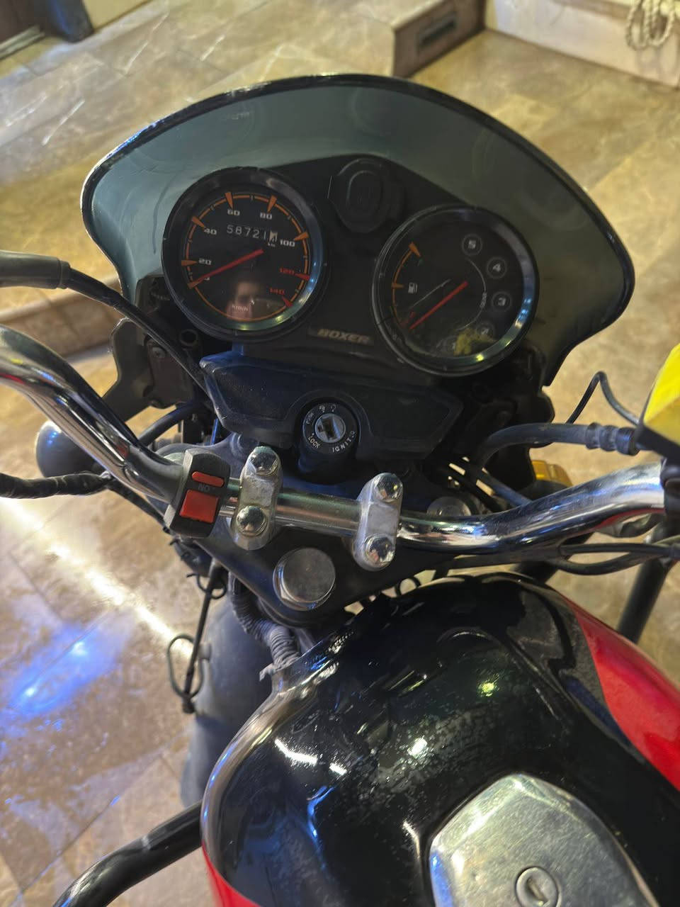 السلام عليكم بوكسر 23 مرقم للبيع الدراجة كاملة مابيهة اي نقص فقط شغلات بسيطة لأن متروكة الدراجة مشتغلة شي قليل دلفري أكثر شي استخدام شخصي لل استفسار ***********
