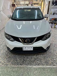نيسان روج 2019 حادث خفيق جدا اخت الكلين نص فول بدون فتحه  السعر  ١٣٥ و...