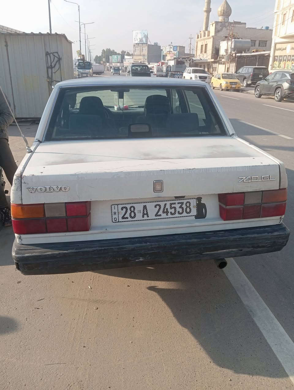 سلام عليكم فالفوا للبيع موديل 1990كير ومكينه ونجي ناعم للاستفسار الاتصال ***********
