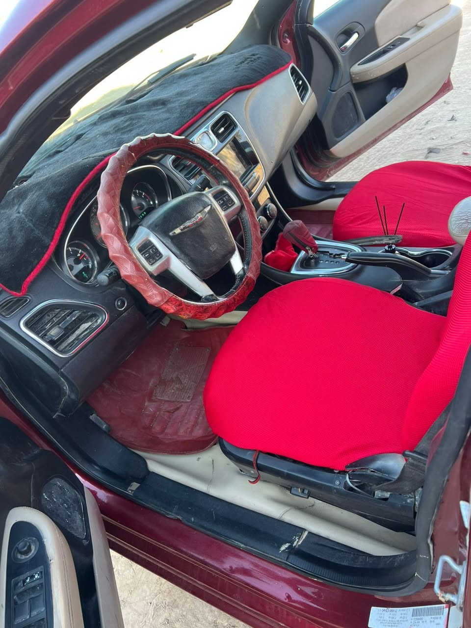 سلام عليكم سيارة سي 200 للبيع موديل 2013 سيارة كفاله عامه صبغ فقط لجماليه سيارة كير محرك تخم تاير حداديه كفاله السعر 70 وبيها مجال كلش بسيط الستفسار ***********
