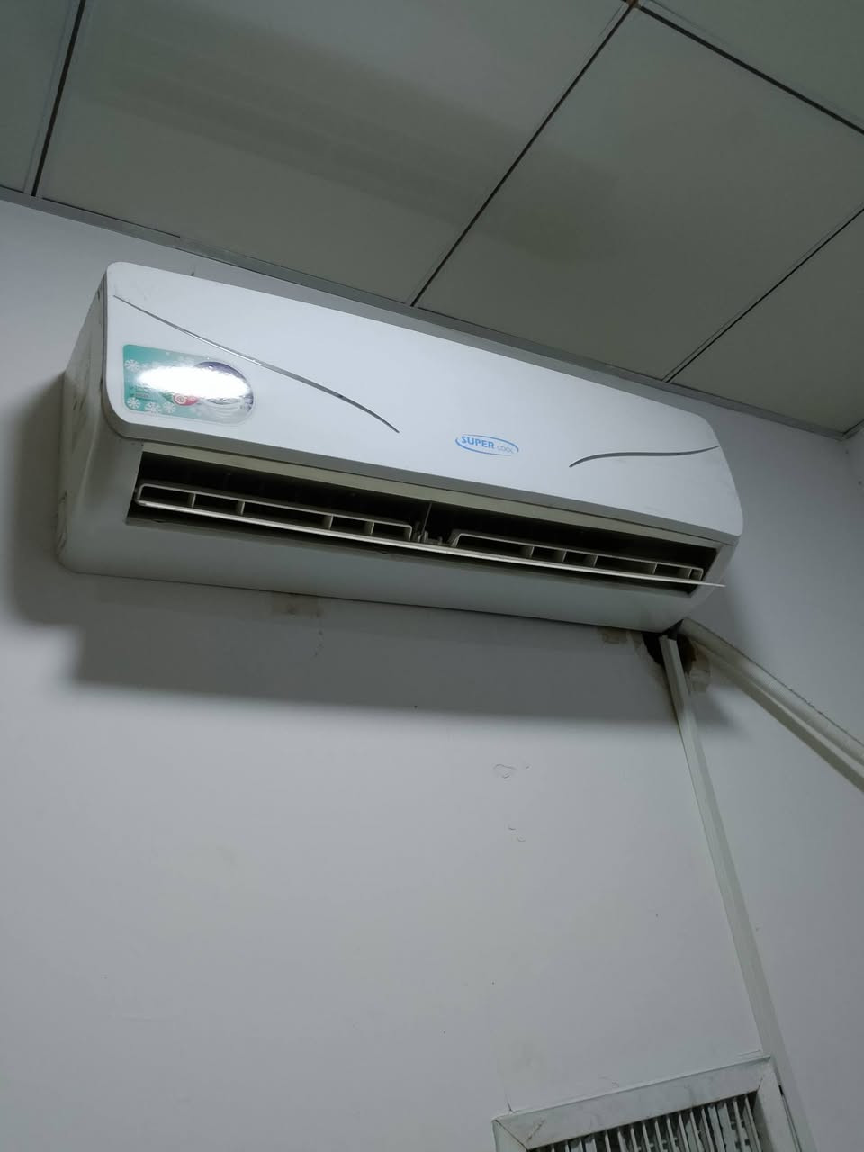 بيع اغراض نظيفه بغرض سفر غرفه نوم مع دوشك ٢٠٠ كاونتر ٣قطع مرمر ٢٠٠ سبلت ٢٥٠ طن ونص شغال تخم ديوان ١٠ نفر نظيف استعمال قليل ٢٠٠وطباخ اربع عيون وفرن ٥٠


**إذا كنت صاحب هذا الإعلان وتريد حذفه لأي سبب، رجاءا أرسل رسالة إلى الدعم الفني**