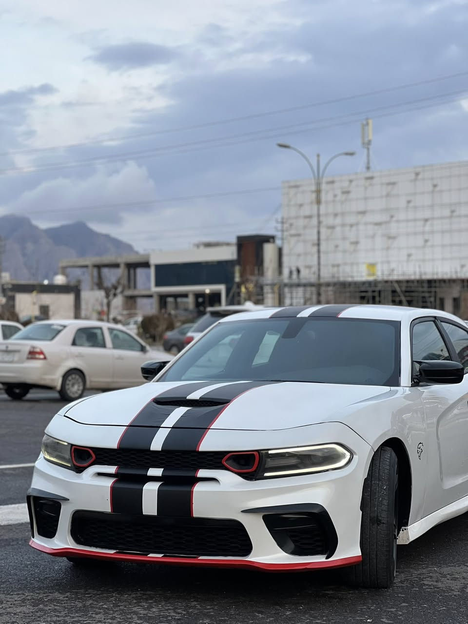 Dodge charger sxt  2017
‏‎سەیارەکە دوبەیەبڕاوە
گۆڕینەوەش دەکەم لەسەر دڵگرتن
‏‎مواسەفات(-بەسمە-کشن کارەبای+-سوکان ڤۆلیۆم-تحدید سرعە-حەساس پشتو پێش)
‏‎مەکینە (6)پستۆن
‏‎گێر مەکینە کارەبای بەشەرت
‏‎موشتەری تەلەفون کە لەگەڵ رێزم 

گۆڕینەوەش دەکەم لەگەڵ  شاهینە 184

0751 891 88 21
