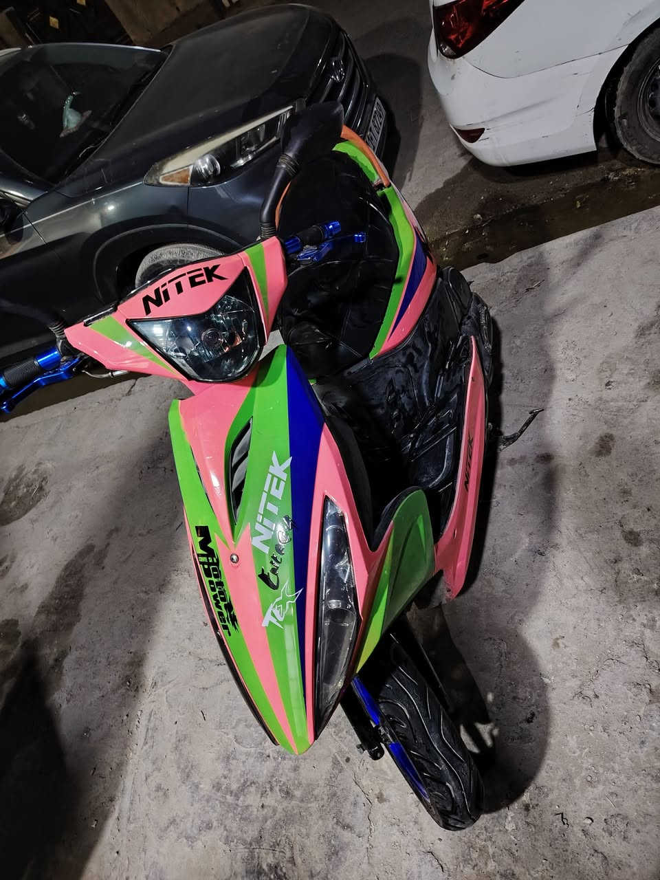 السلام عليكم
ملاحظة/ الويلات البلادية موجودة واليدات البريك ويجي وياهة سستم دمام آني عدلت عليهة
للبيع ماكس مضلع دراجة مكفولة كفالة عامة من تاير للتاير دراجة اي نقص مابيهة كلشي شغال بيهة لا تراسلني تكلي شبية نقص اي نقص مابيهة مكينة ما مفتوحة سلف هندر كهربائيات شغالة دراجة نازلة صارلهة 6 اشهر من رمبة دراجة تترحملي عليهة مكاني دورة السعر 550 شراي اتصل واتس اب وبيك خير وتدلل ***********
