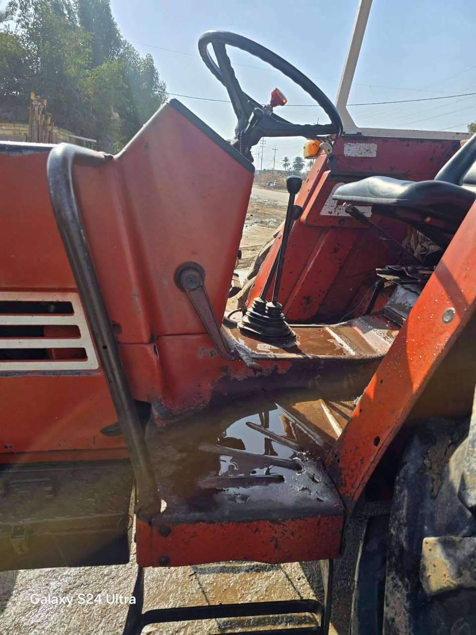 السلام عليك للبيع مكينه فيات مديل  82محسن حجم 780فيات مكينه كير اكسن كهربائيات ع شركه مكينه استندر ع شركه كيجات كول شغاله تخم تاير جديد جهاز رفع وضع الشركه رقم وسنوية بدي جديد مابيه نقص برغي لاصبغ ولاجراد لاستفسار *********** العنوان كربلاء الهنديه طويريج
