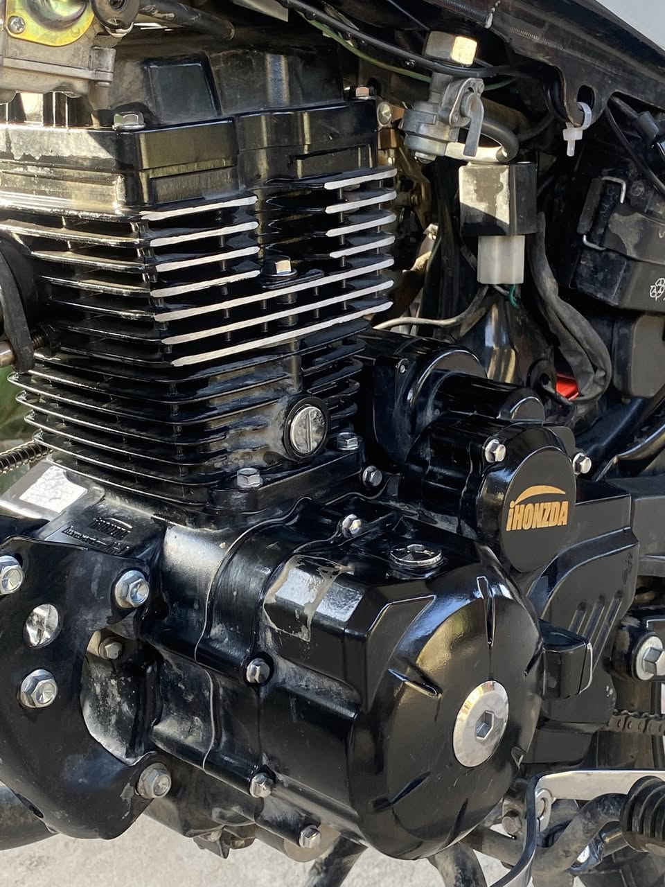 السلام وعليكم
دراجة هوندازة من شركة دايوان مكينة 200
مرقمة بغداد نكليزي مكينة مكفولة مناقصها ايشي غير الصفاحيات مراوس بدايوان او بوكسر مرقم مكاني بغداد *********** وهذا رقمي
بي واتساب
