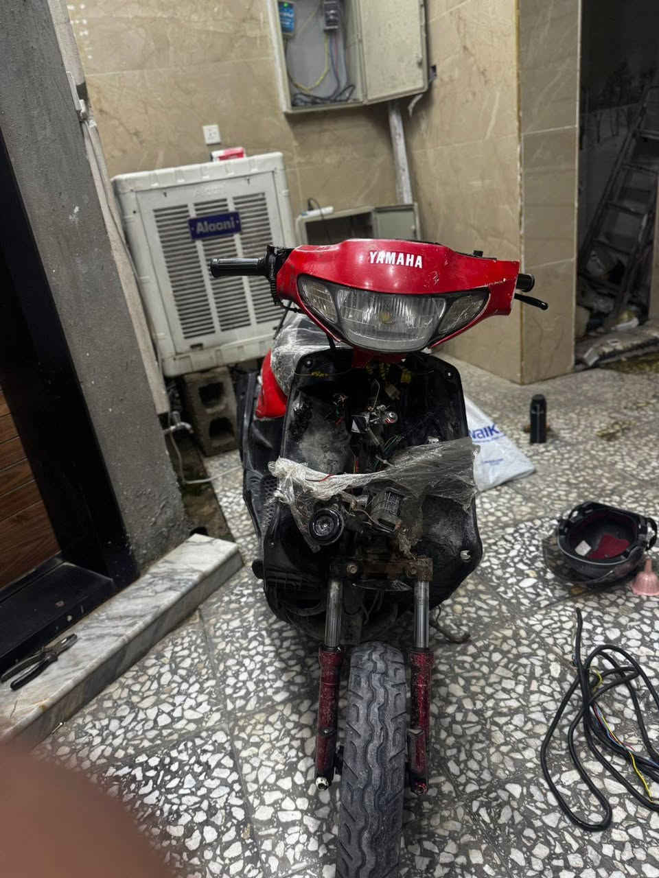 اسلام عليكم ماكس قجمه بدله بستم بس مكيمه الله شاهد نضيف صالنهFM باتري جديد  وتاير خلفي جديد دبلات رياضي بس عواج بل دبل شويه *********** الي بس يعامل لا يتصال  وشرط ع الفحص مكاني فلوجه حي نزال
