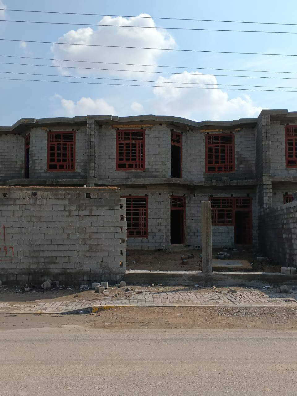 #ثلث
#للبيع

#بيوت

#عقد 17 على كيفكم وياي و لا تكبون عليه عقد ومدري شنو تری - مروج معاملات كاملة طابو صرف محافظه

الانبار كرمة منطقة الشهابي ع شارع تجاري سايدين

مساحة البيت 300 متر

الاسعار واحد بيهن ركن سعره 75

الواحد على 65

والباقيات سعر

وبيهن مجال اكيد طبعا

للاستفسار اتصلو على الرقم التالي

.

*********** متوفر واتساب همات
