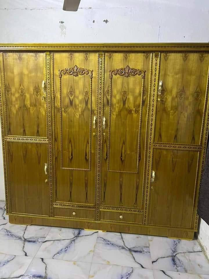 يتوفر كناتير نجاره شغل درجه ثانيه خشب عراقي 4 ملم التوصيل والشد مجاني
***********
