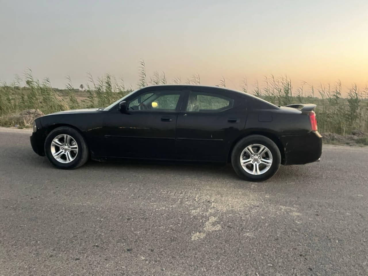 سلام عليكم  خوان جارجر 2010 اصل رقم نكليزي بابل ضرره ضربه بصندوك بدون دواخل مكينه وكير شرط تبريد ثلج حداديه جديده سياره حلوه ما نقصه شي سعره 105
قفل ***********
