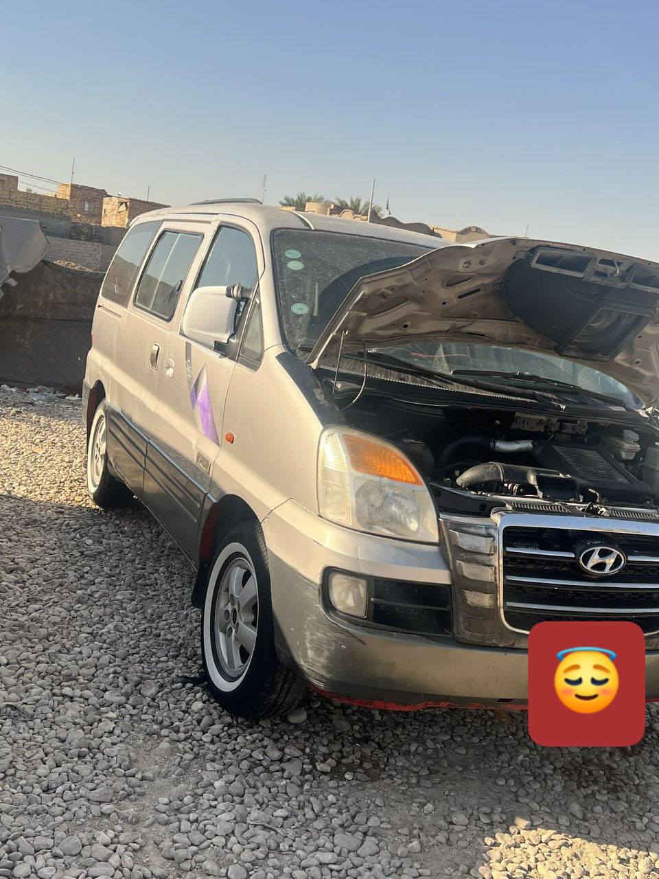 سلام عليكم ستاركس للبيع مسكر محركه جديد قبل شهرين شادينه كير اوتماتيك مصفره هيه وغرامات مكفوله من ضربه القويه سياره جديده جهازه شواصي معمارات المكان الديوانية الحمزه الشرقي رقم والا ستفسار ***********
