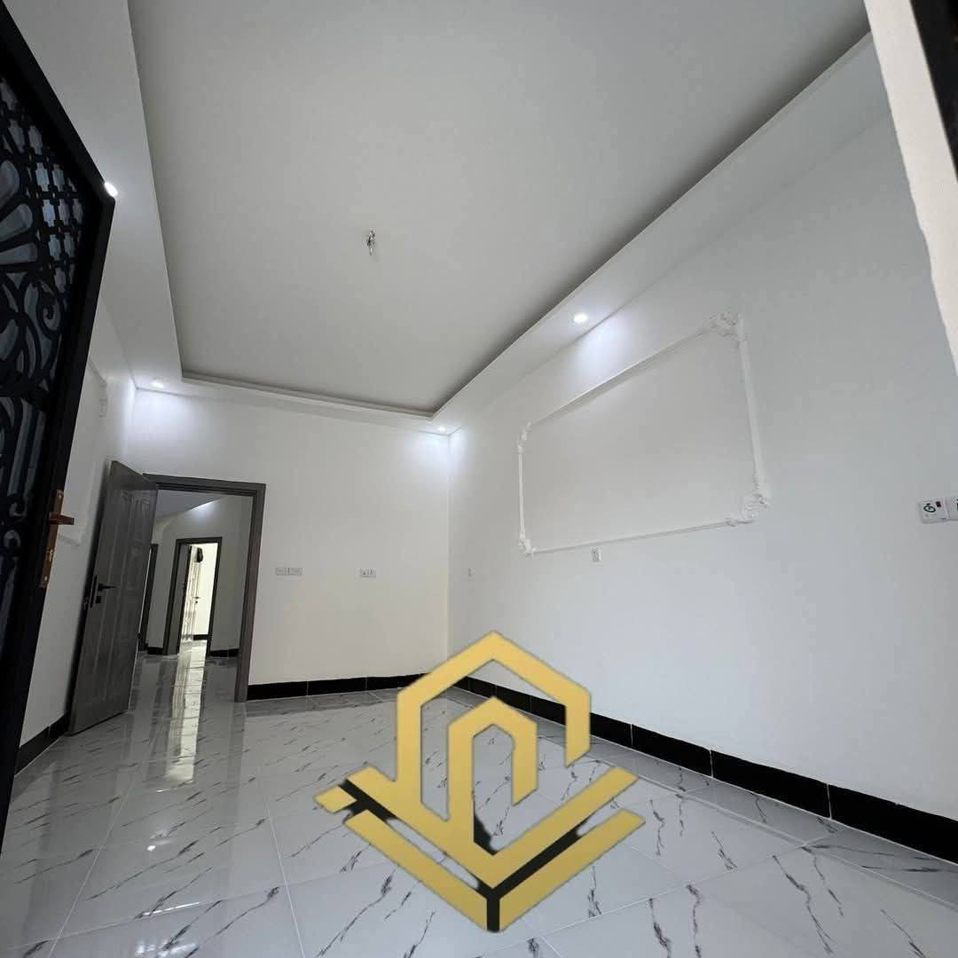 دار للبيع في تكريت - حي الشهداء او مراوس بقطعة بالقادسية حصرا
- المساحة: 146م² قرب مدرسة المستنصرية 4 غرف نوم - صالة - استقبال - مطبخ -   3 صحيات  
- السعر: 135 مليون وبي مجال للشراي 💰  
💸ملاحظة البيع  والشراء  مباشر مع صاحب العقار وجهًا لوجه
🚫 لا بيع بالمُبادرة أو التقسيط  

📞 للزيارة والمعاينة:  
*********** - *********** تكريت, صلاح الدين
