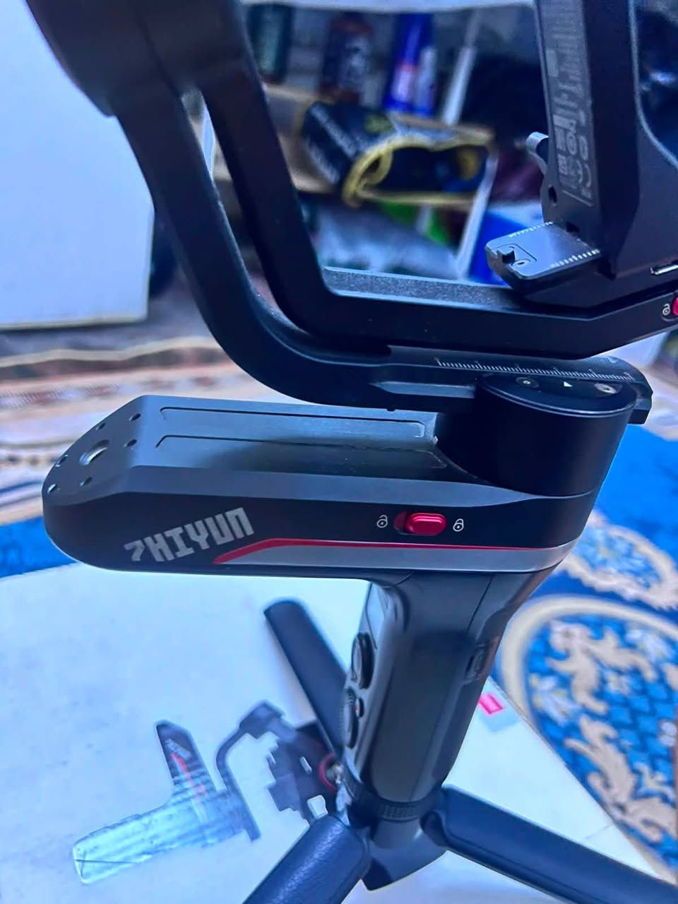 كاميرا كابروا 10 مع جهاز جيمبل (Gimbal) من شركة  ZHIYUN السعر 375 الف دينار
يرهم على كاميرات 
    Canon
* Sony
* Nikon
* Fujifilm
***********
وتساب فقط
