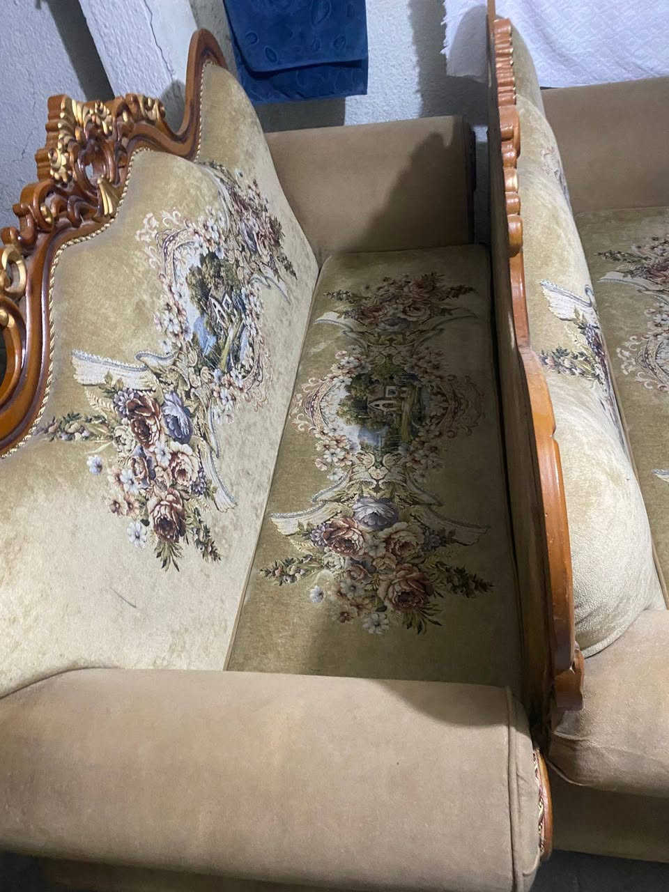 السلام عليكم تخم للبيع 10 مقاعد سعر 550 وبي مجال
للاستفسار ***********
