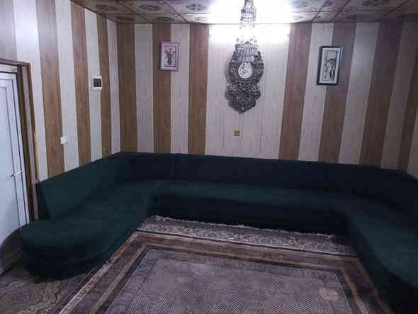 ديوان فصال خشب عراقي درجه اوله السعر قفل 150 الف بدون معامله للاتصال ***********
