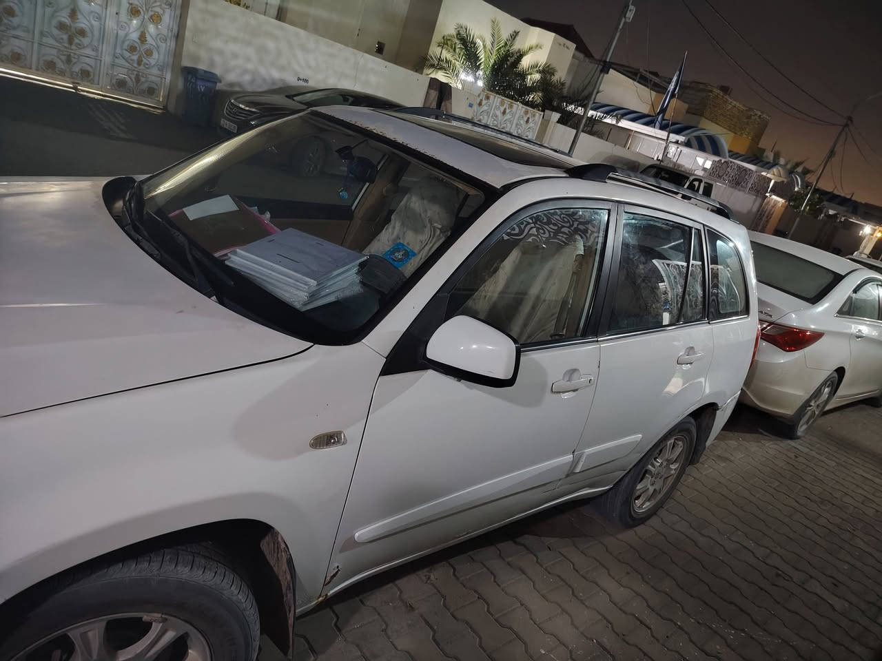 السلام عليكم
تيگو مُديل 2012 شكل 2013
1-فتحه سقف
2- گير اوتو (كهربائي) 
3- مري شفط 
4-رقم نجف انگليزي بأسمي 
مكاني نجف / السعر 55 قابل للتفاوض 
***********
