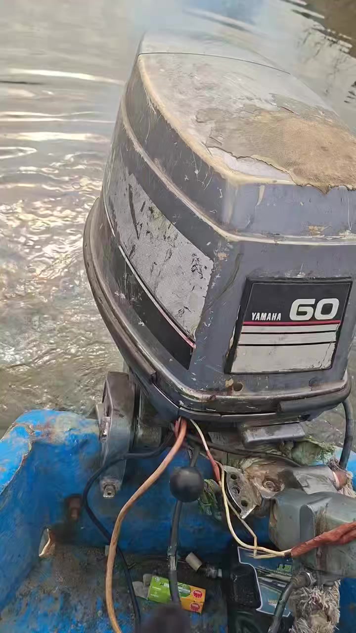 سلام عليكم البيع او مروس حسب القناعه مكينه 60 وارد خليجي وبلم فيبر مكاني البصره ابو الخصيب العوجه رقمي ***********
