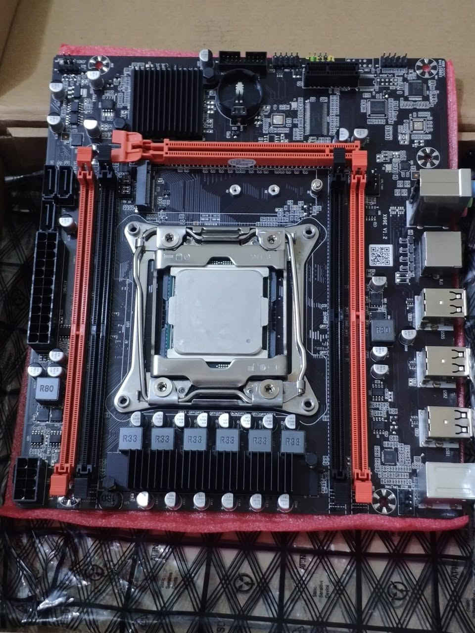 السلام عليكم
بورد مع معالج ورامات كامل ملحقات مع بورسبلاي 500w
145 الف


**إذا كنت صاحب هذا الإعلان وتريد حذفه لأي سبب، رجاءا أرسل رسالة إلى الدعم الفني**