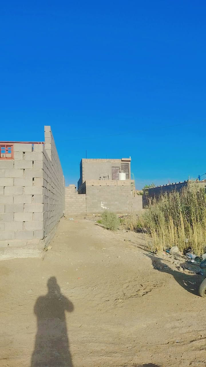 السلام عليكم قطعه البيع 100 متر حواس شارع معرض حجي ناطق ***********
