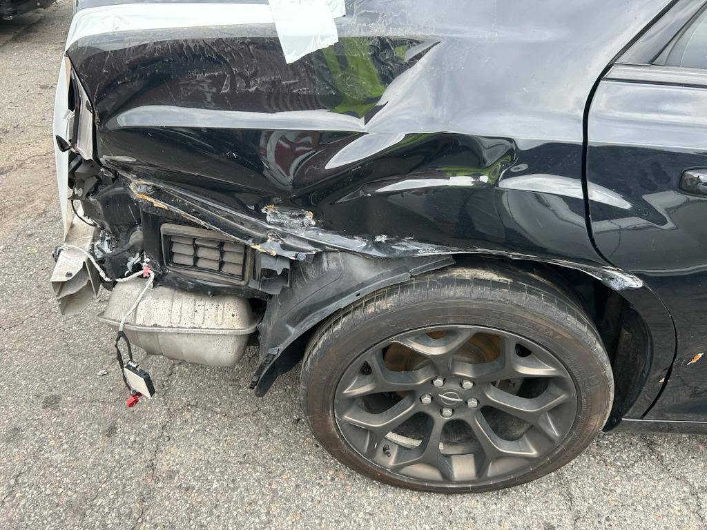 السلام عليكم، اوباما موديل 23 بدون ايرباك وبدون دواخل
ملاحظة: اخوان مكلف بالنشر ومامتواجد على الفيس وهذا رقم صاحب السياره (***********) اي استفسار او معلومات اتصلو على الرقم.
